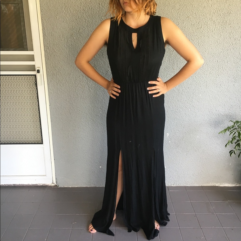 Black maxi dress w/double slits & keyhole openings